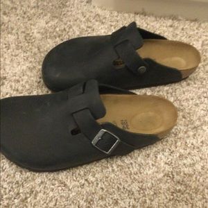 Birkenstock Boston oiled black leather clogs